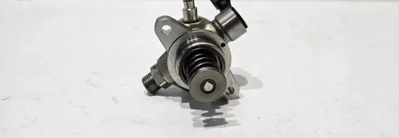 Seat Ibiza V (KJ) Fuel injection high pressure pump 04E127027R