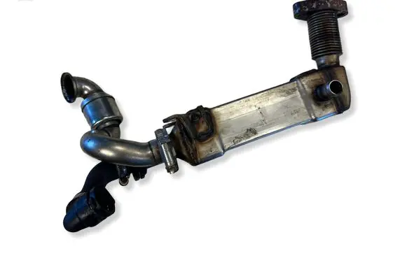 BMW 5 E60 E61 EGR thermostat 7787870