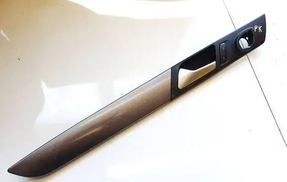 Volkswagen PASSAT B7 Front door interior handle 3AA867439