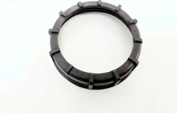 Volkswagen Touran I In tank fuel pump screw locking ring/nut 321201375A