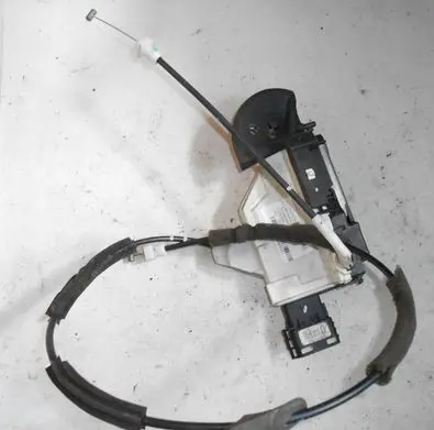 Citroen DS3 Front door lock PSA732310