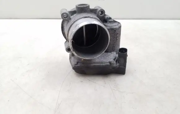 Volkswagen Golf VI Throttle valve 06F133062G