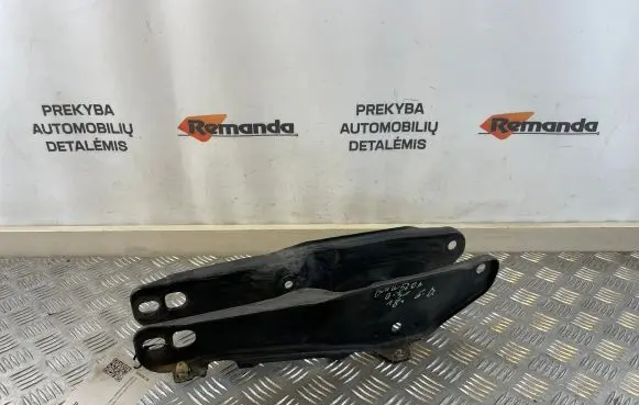 BMW 5 G30 G31 Rear upper control arm/wishbone 6861131