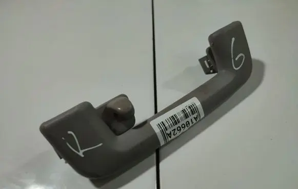 Volvo V50 Rear interior roof grab handle