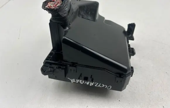 Mitsubishi Outlander Fuse box set PR07400000 499889HN 81218A0