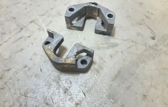BMW 7 E65 E66 Fuel Injector clamp holder