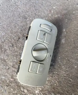 Volvo S60 Light switch 30739420 04067333