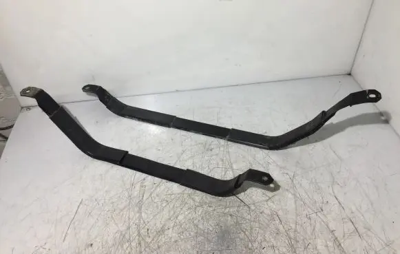 Ford Courier Fuel tank mounting bracket ET769054AE ET769057AE