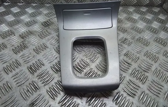 Ashtray (front)