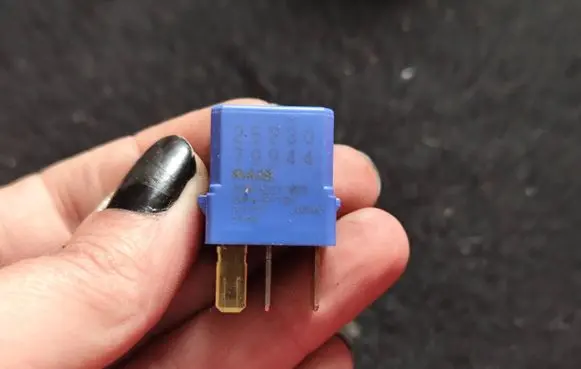 Nissan Note (E11) Other relay 25230 79944 ACM33221