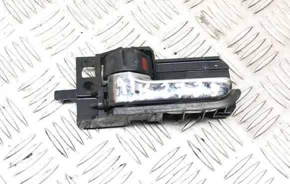 Rear door interior handle