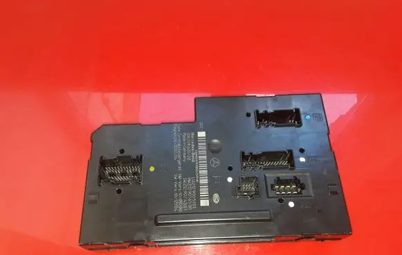Mercedes-Benz E W212 Comfort/convenience module 2129005101 5DK00962028 2129024301