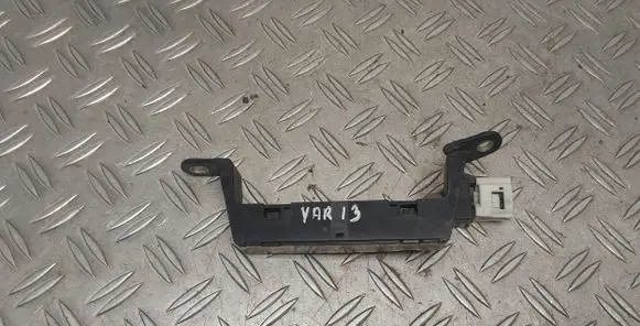 Toyota Yaris Keyless system antenna 8999730070