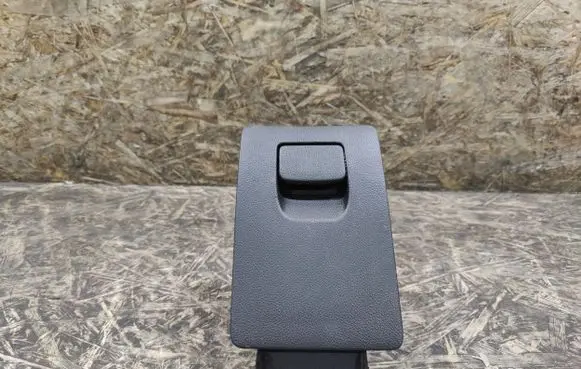 Chevrolet Orlando Glove box 35911