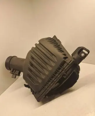 BMW 1 F40 Air filter box 8655834 7619267 10543510