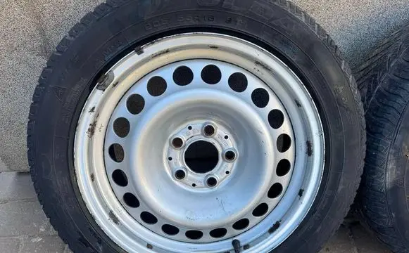 Mercedes-Benz E W210 R16 summer tire