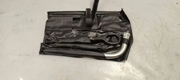 Audi A3 8Y Tool set 