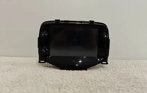 Toyota Aygo AB40 Radio/CD/DVD/GPS head unit 86140YV010 AVA9448ZC B001091180