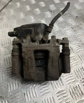 Hyundai i40 Rear brake caliper