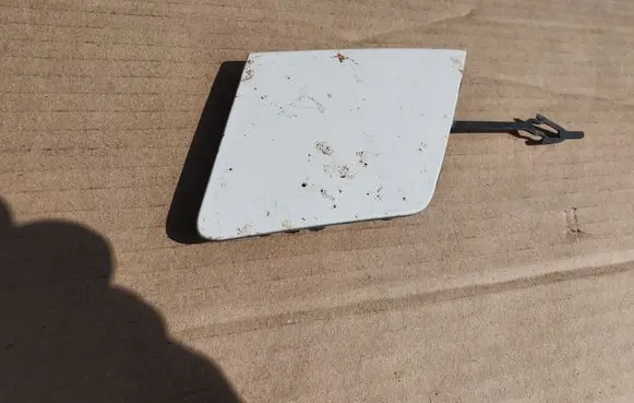 Opel Mokka B Front tow hook cap/cover 091681 9835274980