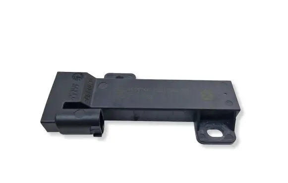 Jeep Cherokee Aerial antenna amplifier P56046957AA 026742101