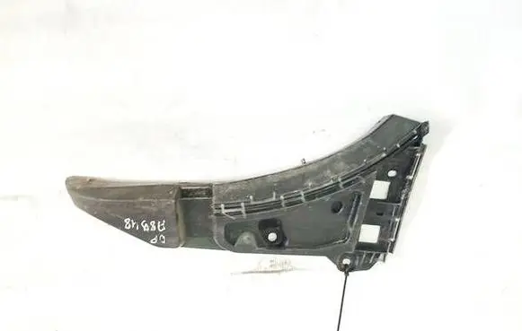 Volvo V50 Front bumper mounting bracket 08620564