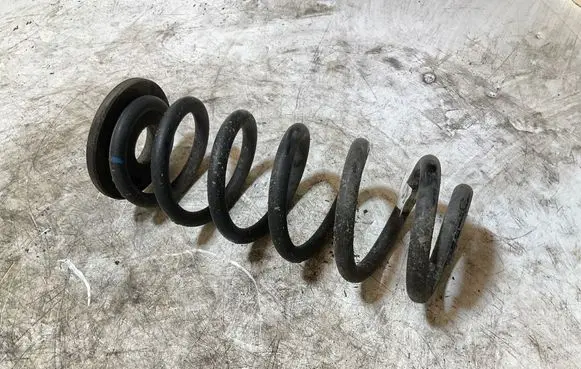 Audi A3 S3 8V Rear coil spring 5Q0511115