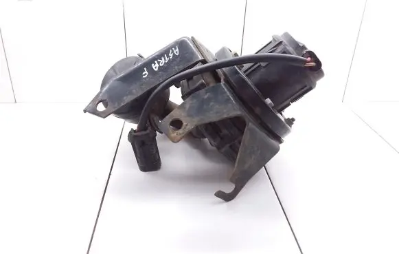 Opel Astra F Secondary air pump 90470029 72186012