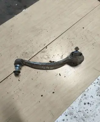 Mercedes-Benz E W213 Front lower control arm/wishbone A20505LI