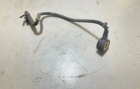 Mercedes-Benz Sprinter W906 Detonation knock sensor A0071531228