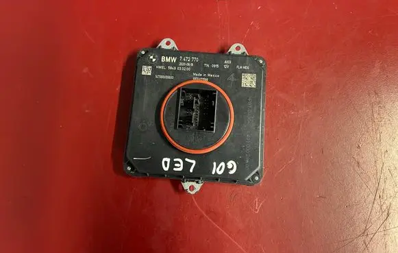 BMW X3 G01 LED ballast control module 7472770