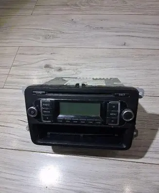 Volkswagen Touran III Radio/CD/DVD/GPS head unit 5K0035156