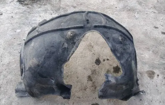 Audi Q7 4L Front wheel arch liner splash guards 