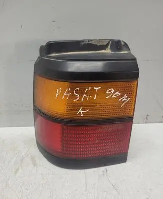 Volkswagen PASSAT B3 Rear/tail lights 333945257
