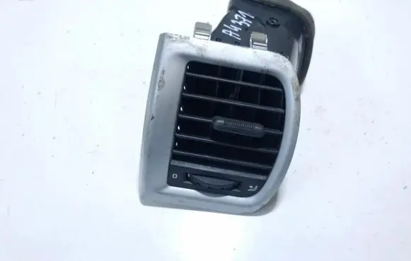 Skoda Fabia Mk1 (6Y) Dash center air vent grill 5j0819701