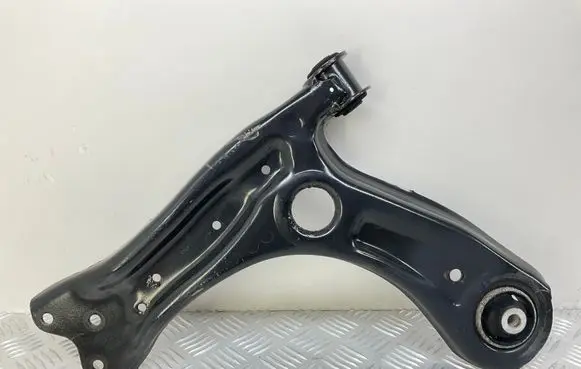 Audi A1 Front lower control arm/wishbone 6R0407151F