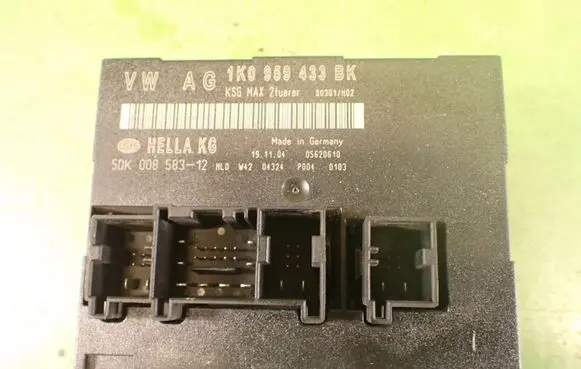 Volkswagen Golf V Comfort/convenience module 1K0959433BK