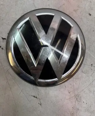 Volkswagen PASSAT B8 Manufacturer badge logo/emblem 3G0853601A