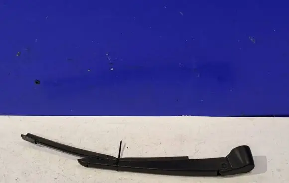 Mercedes-Benz GLA W156 X156 Rear wiper blade arm A1568200044 1568200044