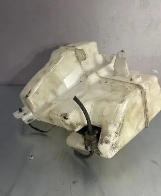 Citroen C-Crosser Windshield washer fluid reservoir/tank