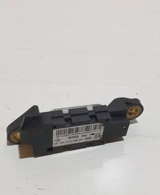 Mercedes-Benz S W220 Airbag deployment crash/impact sensor 0018209126 101220002