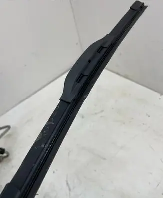 Chevrolet Trax Front wiper blade arm 31446