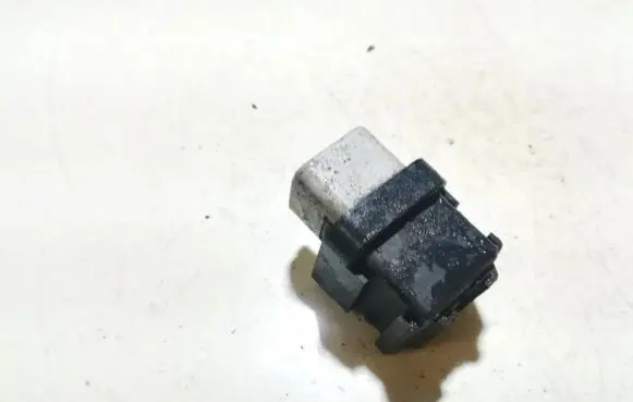 Mitsubishi Carisma Other relay 1567001250 156700-1250