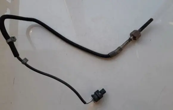 Mercedes-Benz GL X166 Exhaust gas temperature sensor a0009050905 136357606083