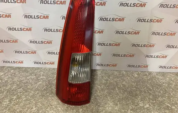 Volvo V70 Rear/tail lights 9154493