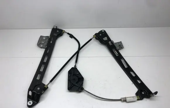Volkswagen PASSAT CC Front window lifting mechanism without motor 3C8837461J 964938104
