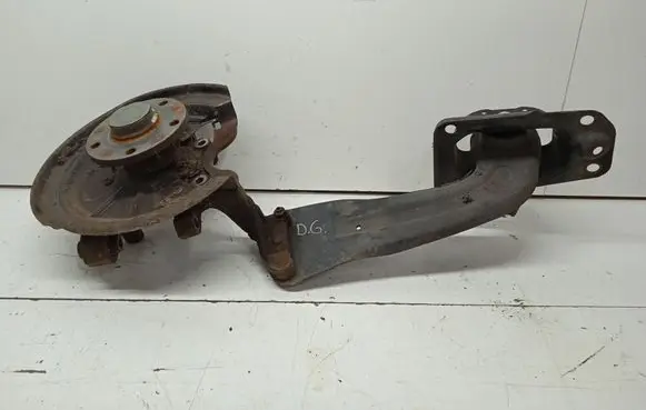 Volkswagen Touran II Rear wheel hub 1K0736