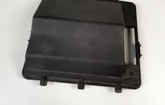 Mercedes-Benz Vito Viano W639 Fuse box cover A6395400182