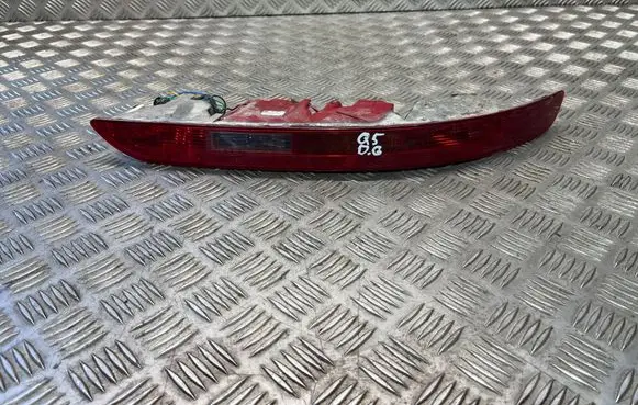 Audi Q5 SQ5 8R Rear tail light reflector 1090028