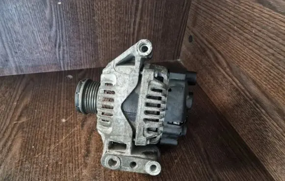 Fiat Fiorino Generator/alternator 51792276 2606472A